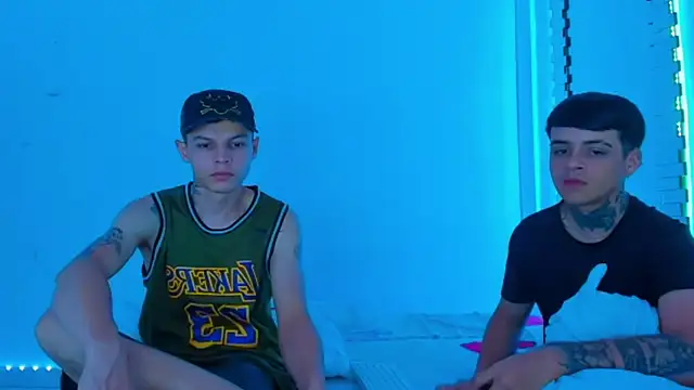 Snapshot of HOT_boy2025 chatting on February 1, 2025, 3:30 am HOT boy2025 online show from February 1, 2025, 3:30 am