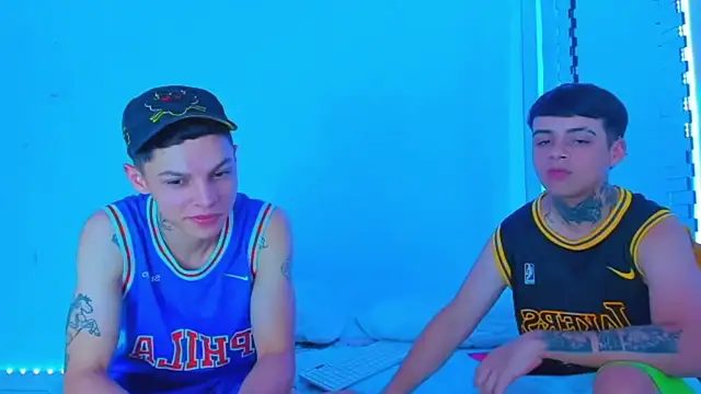 Snapshot of HOT_boy2025 chatting on February 2, 2025, 1:12 am HOT boy2025 online show from February 2, 2025, 1:12 am