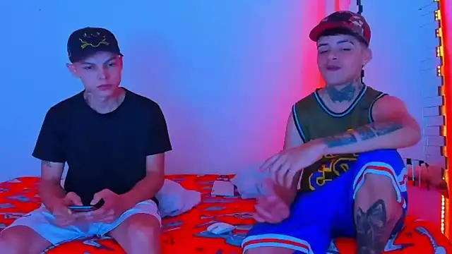 Snapshot of HOT_boy2025 chatting on February 10, 2025, 11:02 pm HOT boy2025 online show from February 10, 2025, 11:02 pm