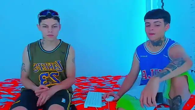 Snapshot of HOT_boy2025 chatting on February 25, 2025, 1:09 am HOT boy2025 online show from February 25, 2025, 1:09 am