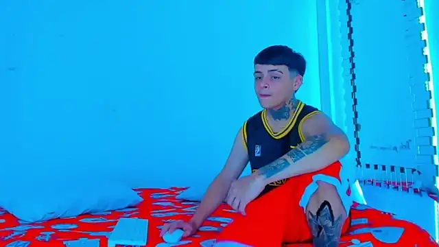 Snapshot of HOT_boy2025 chatting on March 4, 2025, 7:22 pm HOT boy2025 online show from March 4, 2025, 7:22 pm