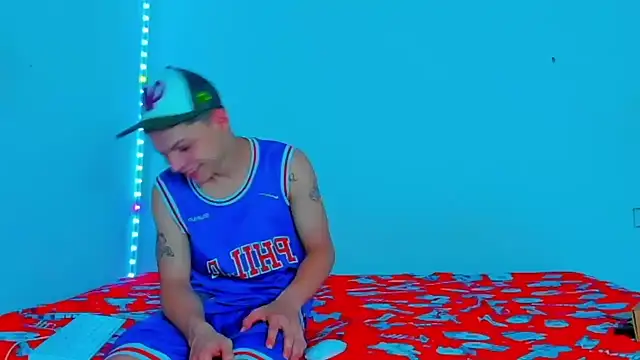 Snapshot of HOT_boy2025 chatting on March 16, 2025, 11:14 pm HOT boy2025 online show from March 16, 2025, 11:14 pm