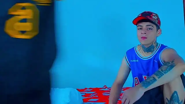 Snapshot of HOT_boy2025 chatting on March 22, 2025, 7:09 pm HOT boy2025 online show from March 22, 2025, 7:09 pm