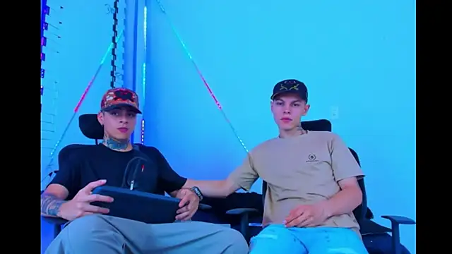 Snapshot of HOT_boy2025 chatting on September 13, 2025, 10:48 am HOT boy2025 online show from September 13, 2025, 10:48 am