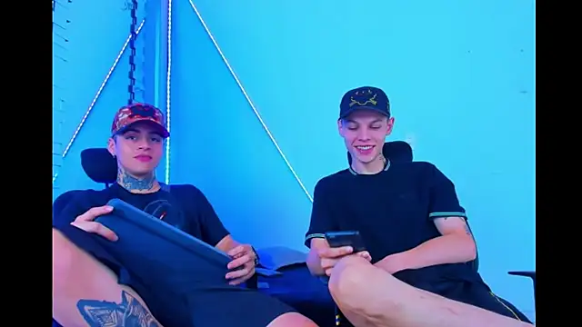 Snapshot of HOT_boy2025 chatting on September 21, 2025, 7:21 am HOT boy2025 online show from September 21, 2025, 7:21 am