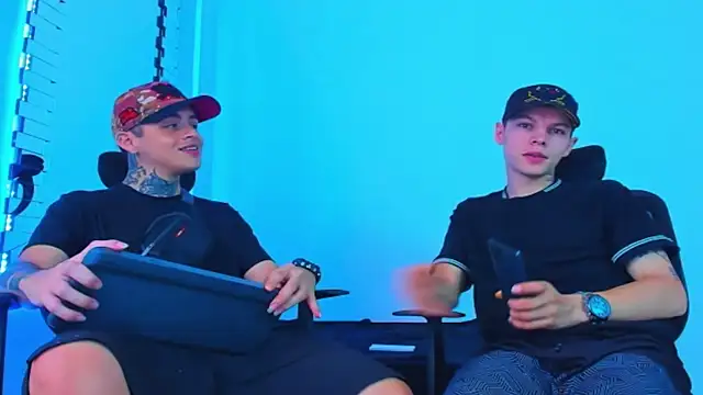 Snapshot of HOT_boy2025 chatting on December 5, 2025, 12:47 pm HOT boy2025 online show from December 5, 2025, 12:47 pm