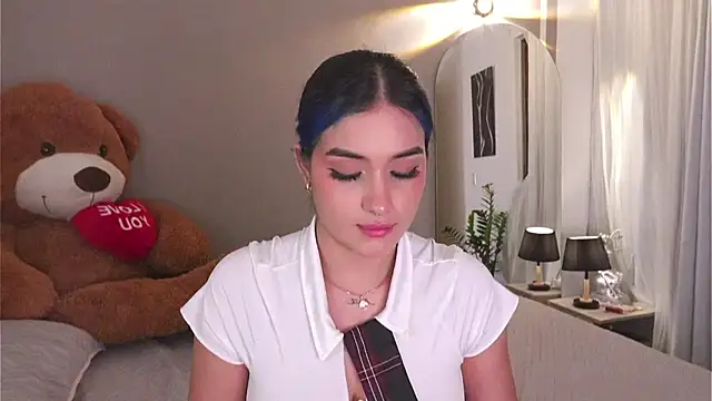 Snapshot of AnnyHizzle chatting on November 2, 2025, 5:10 am AnnyHizzle online show from November 2, 2025, 5:10 am