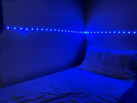 Alexx Fit023 online show from September 17, 2025, 8:43 pm