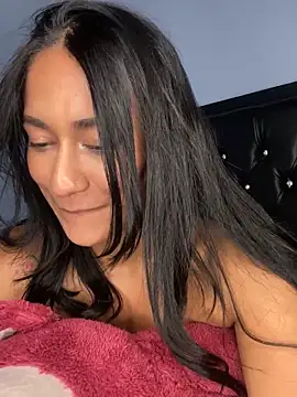 Snapshot of mailyreid chatting on February 1, 2025, 10:15 am mailyreid online show from February 1, 2025, 10:15 am