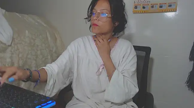 Snapshot of home_vlak chatting on March 20, 2025, 11:56 pm home vlak online show from March 20, 2025, 11:56 pm