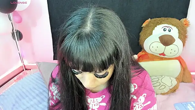 Snapshot of zoesullivan chatting on December 18, 2024, 1:02 pm zoesullivan online show from December 18, 2024, 1:02 pm