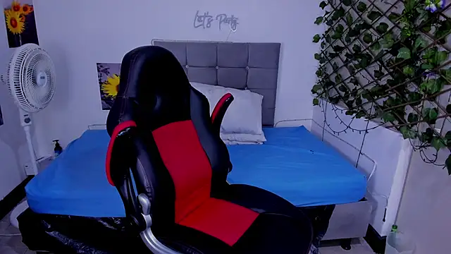 Ladysexy hot19 online show from September 29, 2025, 12:32 pm