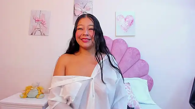 Snapshot of MilaaAdams chatting on June 4, 2026, 11:38 am MilaaAdams online show from June 4, 2026, 11:38 am