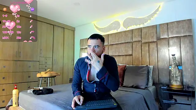 petterwilly1 online show from April 24, 2026, 3:03 pm