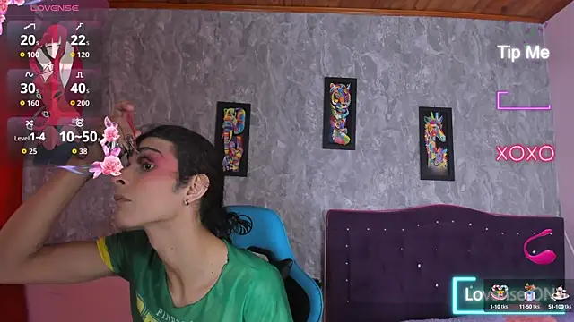 Mara friendboy699 online show from October 13, 2025, 7:58 pm