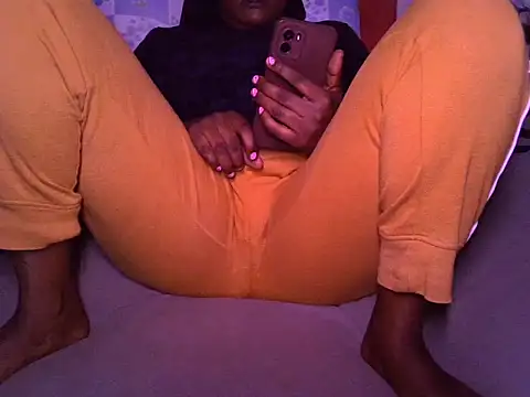 Hot Caro online show from June 3, 2026, 2:44 pm