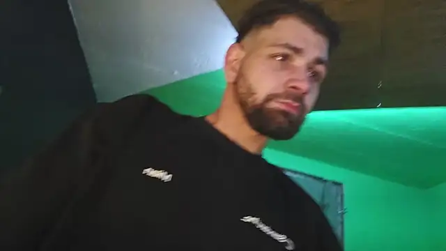 savage daddyy online show from February 19, 2025, 2:44 pm