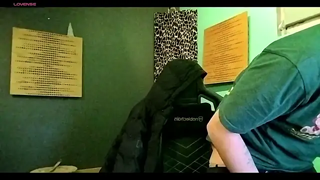 savage daddyy online show from February 5, 2026, 1:05 pm