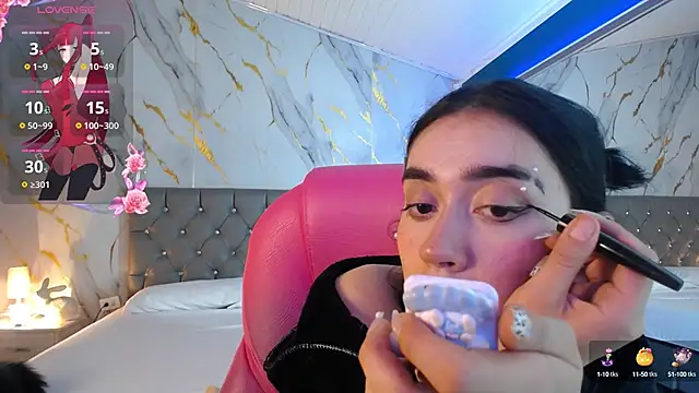 Snapshot of Julieta_De_Los_Angeles chatting on February 1, 2025, 6:43 am Julieta De Los Angeles online show from February 1, 2025, 6:43 am