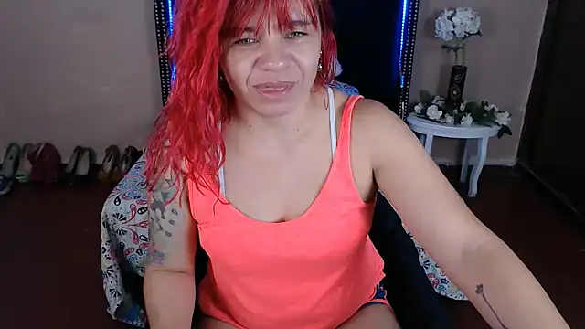 Snapshot of VioletaaaSlave chatting on May 22, 2026, 11:27 am VioletaaaSlave online show from May 22, 2026, 11:27 am