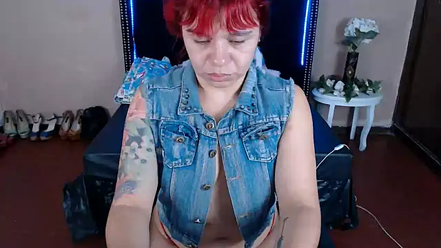 Snapshot of VioletaaaSlave chatting on June 21, 2026, 10:51 am VioletaaaSlave online show from June 21, 2026, 10:51 am