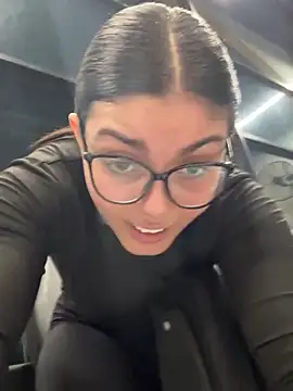 zui lu online show from February 15, 2025, 5:09 am