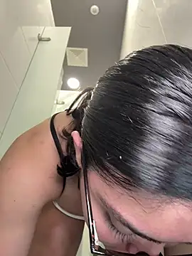 zui lu online show from March 6, 2025, 8:19 am