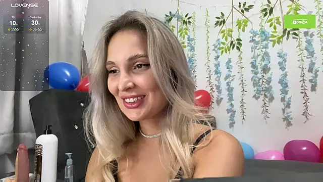 Snapshot of Isexxs chatting on February 14, 2025, 7:23 pm Isexxs online show from February 14, 2025, 7:23 pm