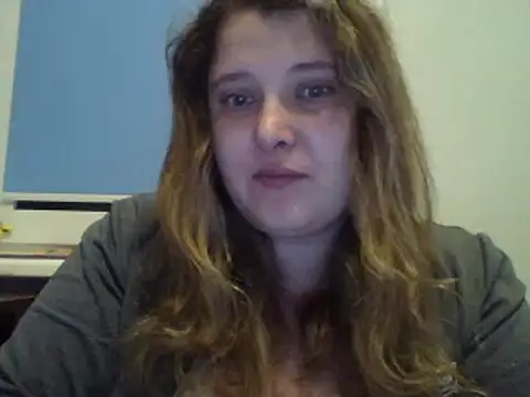 ParisMimi online show from November 3, 2025, 9:59 pm