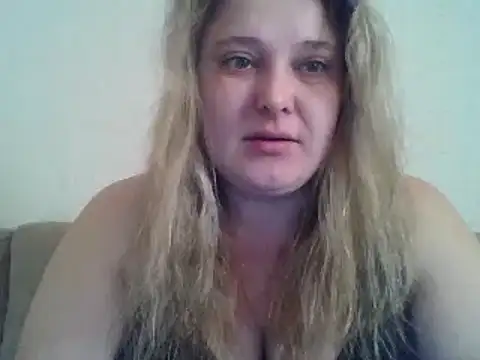 ParisMimi online show from February 4, 2026, 7:25 am