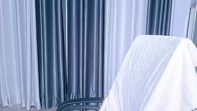 Snapshot of Aashika-Kaur chatting on May 4, 2026, 5:03 am Aashika-Kaur online show from May 4, 2026, 5:03 am