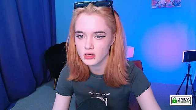 Snapshot of liana_kisses chatting on January 3, 2025, 4:55 am liana kisses online show from January 3, 2025, 4:55 am