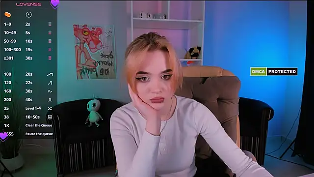 Snapshot of liana_kisses chatting on March 19, 2025, 8:11 pm liana kisses online show from March 19, 2025, 8:11 pm