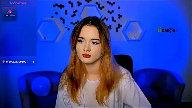 Snapshot of liana_kisses chatting on November 19, 2025, 8:42 pm liana kisses online show from November 19, 2025, 8:42 pm