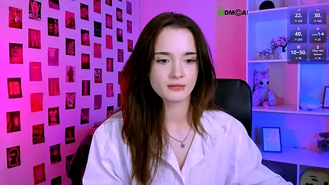 liana kisses online show from July 10, 2026, 6:32 pm