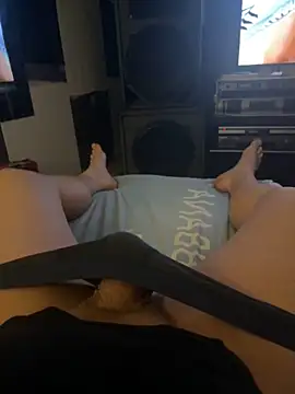 Snapshot of MatthewEmme chatting on March 9, 2025, 12:00 am MatthewEmme online show from March 9, 2025, 12:00 am