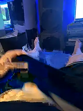 Snapshot of MatthewEmme chatting on December 2, 2025, 11:45 pm MatthewEmme online show from December 2, 2025, 11:45 pm