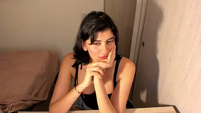 Snapshot of misstoya chatting on May 19, 2026, 1:56 am misstoya online show from May 19, 2026, 1:56 am