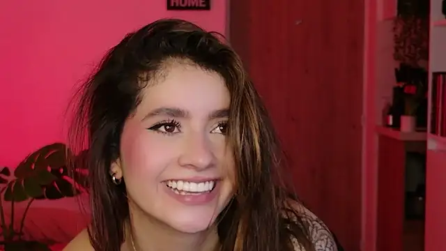 Snapshot of pamela__mar chatting on November 18, 2025, 6:40 am pamela mar online show from November 18, 2025, 6:40 am