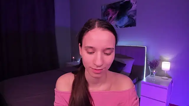 StaceySunny online show from December 4, 2024, 5:44 pm