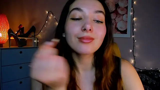 Snapshot of Meagn_Extasy chatting on December 11, 2024, 2:33 pm Meagn Extasy online show from December 11, 2024, 2:33 pm