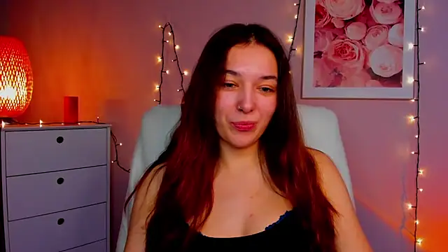 Snapshot of Meagn_Extasy chatting on February 4, 2025, 8:28 pm Meagn Extasy online show from February 4, 2025, 8:28 pm