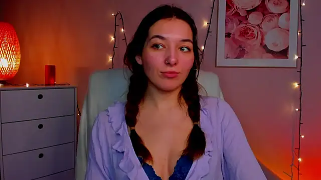 Snapshot of Meagn_Extasy chatting on February 11, 2025, 8:31 pm Meagn Extasy online show from February 11, 2025, 8:31 pm