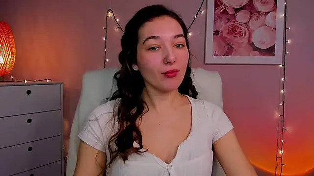 Snapshot of Meagn_Extasy chatting on March 21, 2025, 7:55 am Meagn Extasy online show from March 21, 2025, 7:55 am