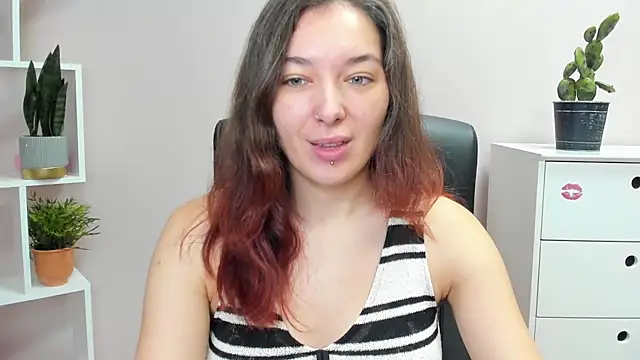 Meagn Extasy online show from August 1, 2026, 7:18 am