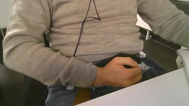 HornyBoy  2004 online show from February 26, 2025, 6:54 pm