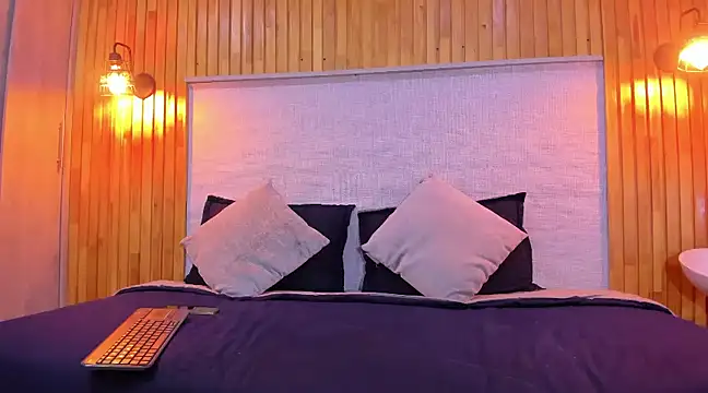 Snapshot of amelialeen7 chatting on December 20, 2024, 1:54 pm amelialeen7 online show from December 20, 2024, 1:54 pm