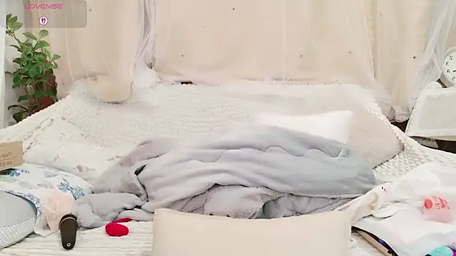 Snapshot of Conatsu chatting on February 28, 2026, 7:09 am Conatsu online show from February 28, 2026, 7:09 am