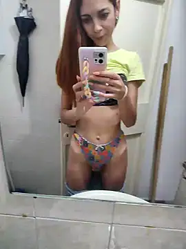 Snapshot of Valentcouple chatting on January 16, 2025, 1:14 pm Valentcouple online show from January 16, 2025, 1:14 pm