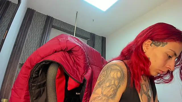 selene red  online show from June 10, 2026, 2:45 am